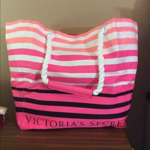 Victoria’s secret pink beach bag matching blanket